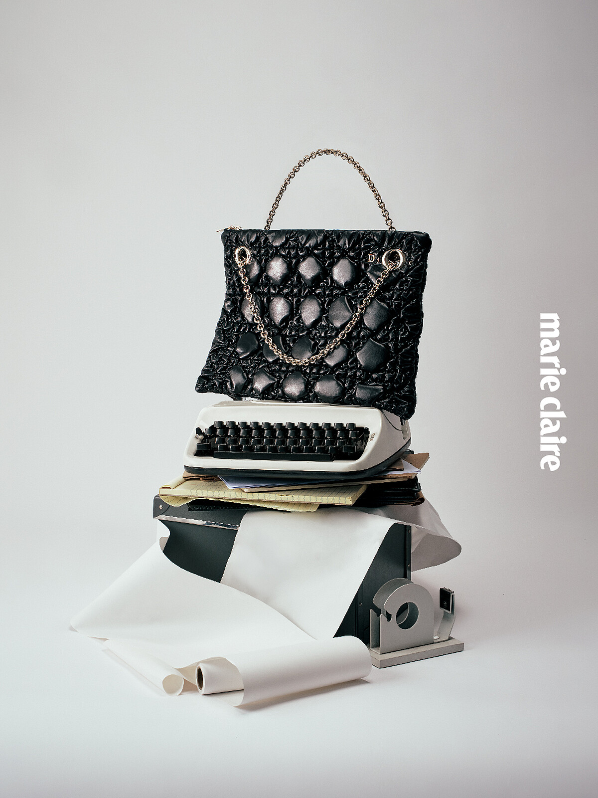 黑色Dior Crunchy中型包，Dior。