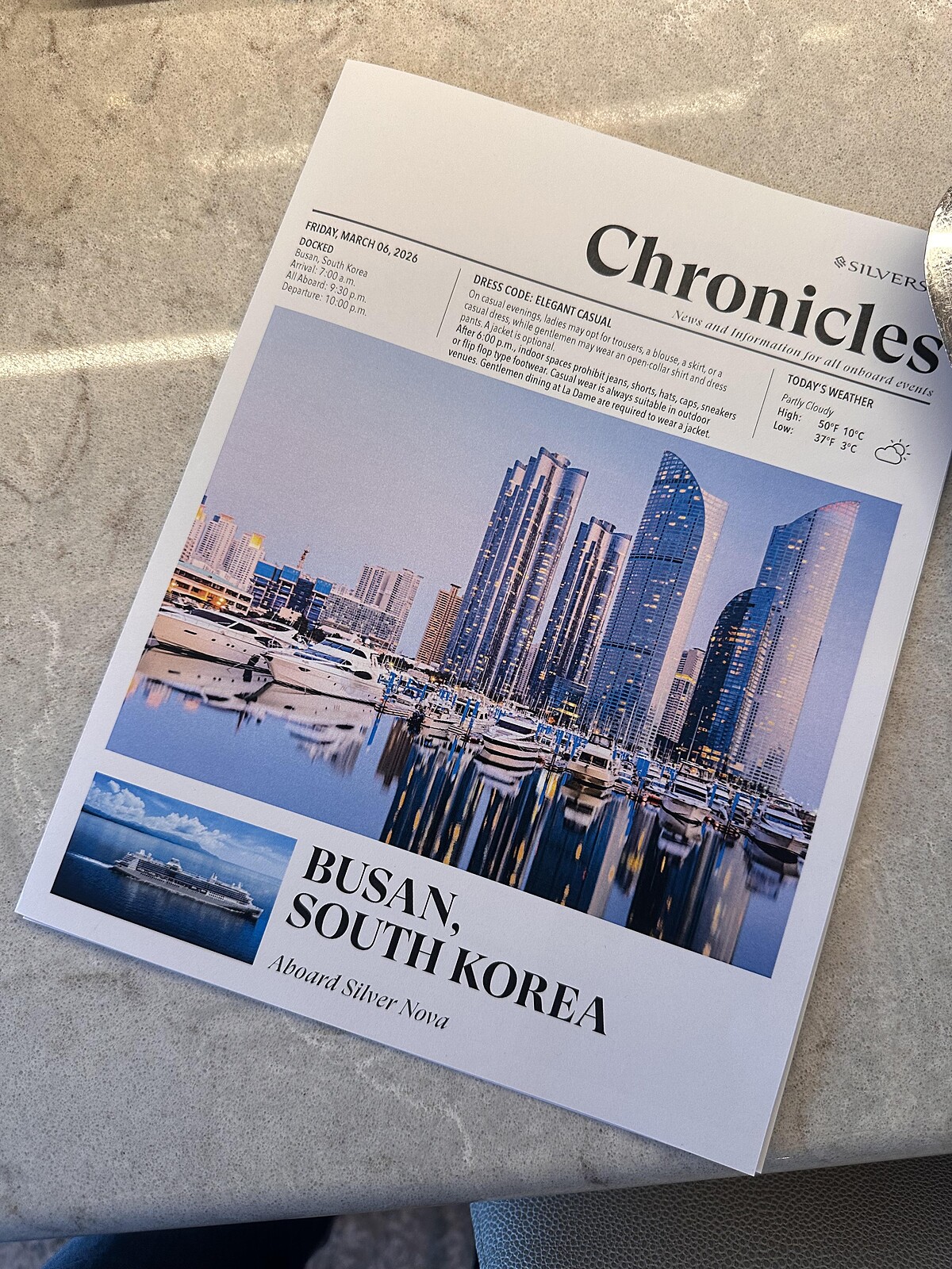 每天出的Chronicles分享當天行程,與船上特殊活動。