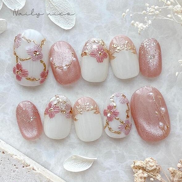 異材質立體花卉美甲範本(Photo/IG@ni_____co.2525)