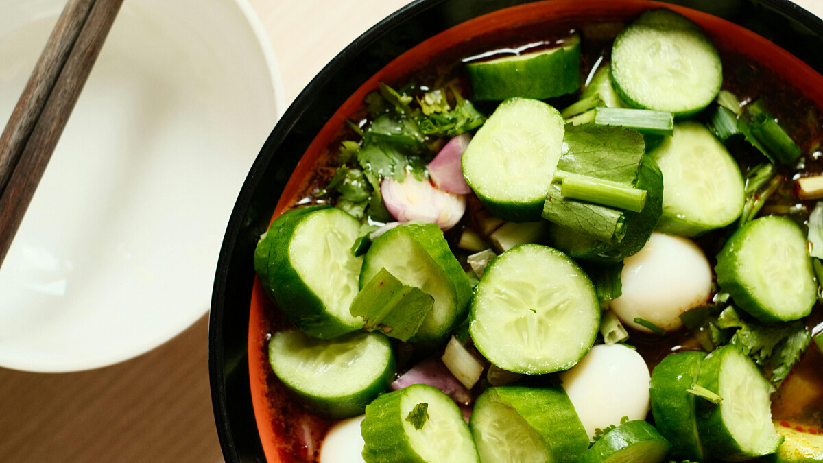 掰掰油膩！治癒系「檸檬芥末小黃瓜」食譜：先脆後酸再微嗆，女生多吃消腫美白還能養出透亮肌