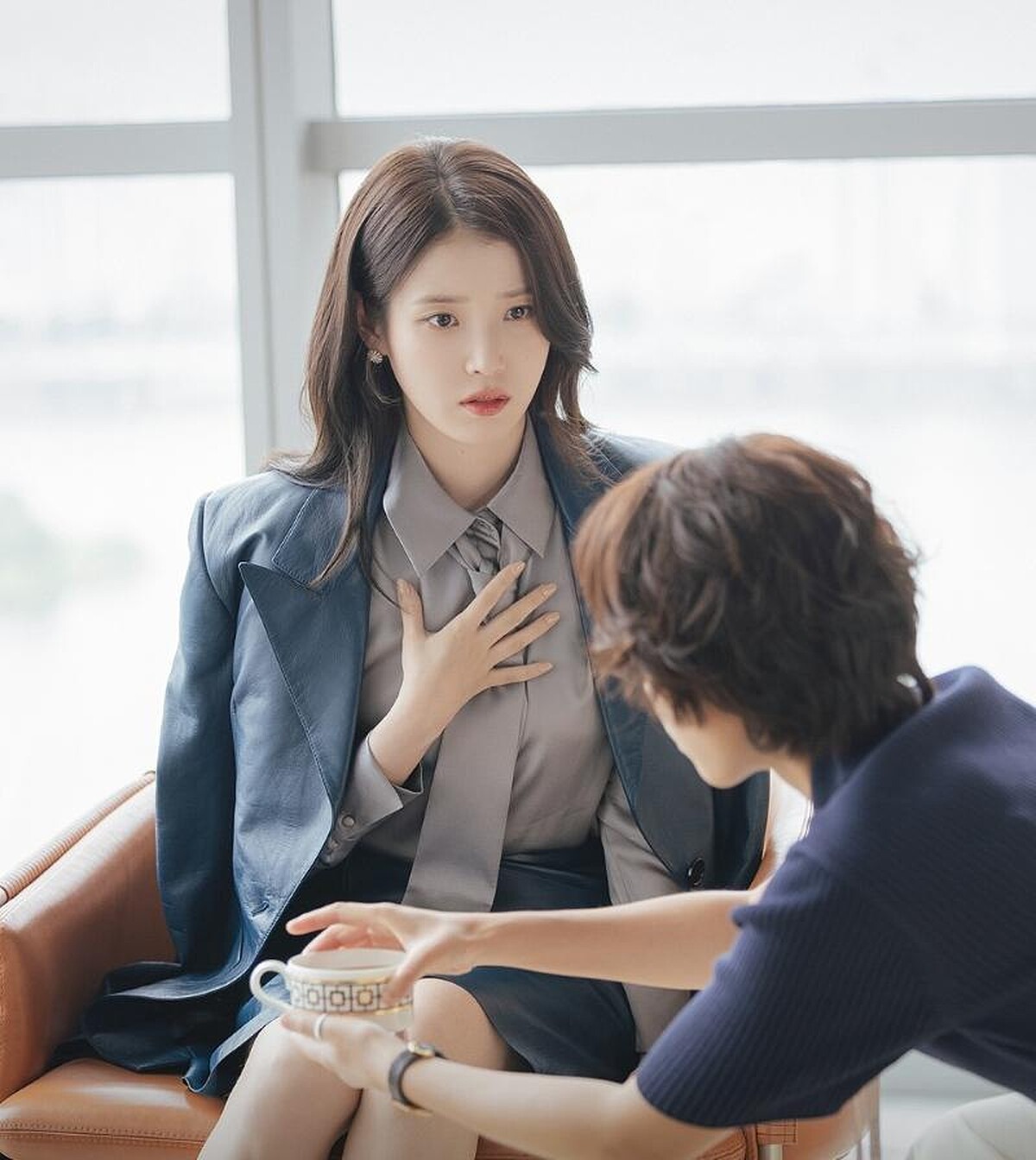 《21世紀大君夫人》成熙周和都秘書的對戲趣味十足