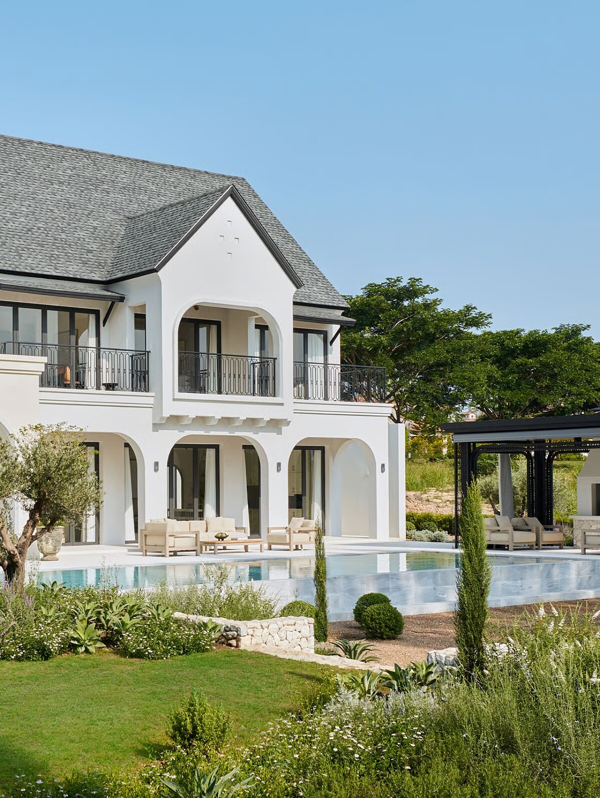 「考艾凱賓斯基酒店」（Kempinski Hotel & Residences Khao Yai）。