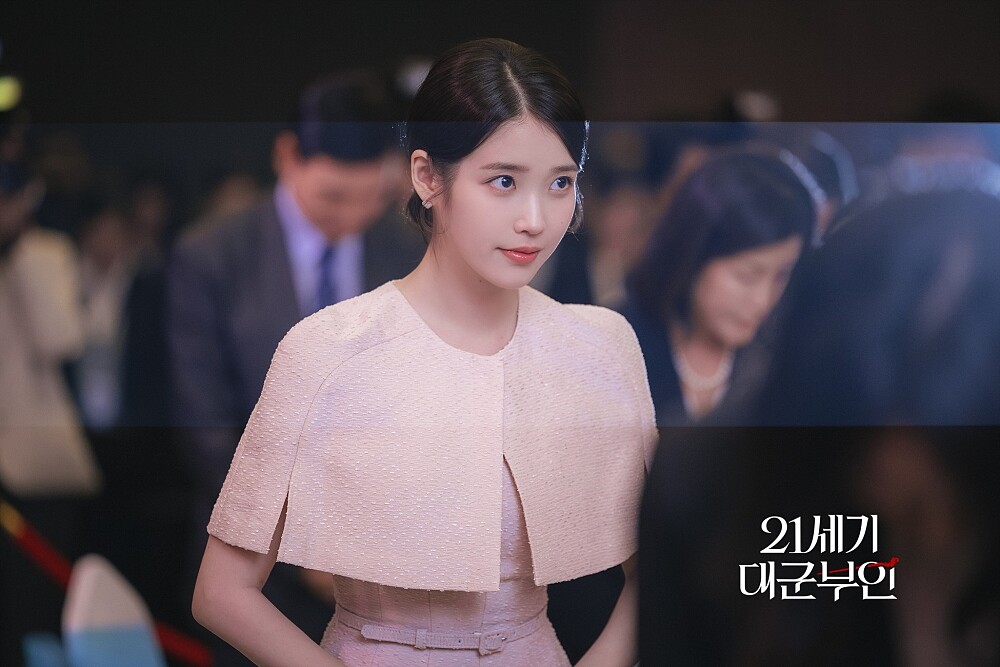 來自首爾的設計品牌Bride And You造型。