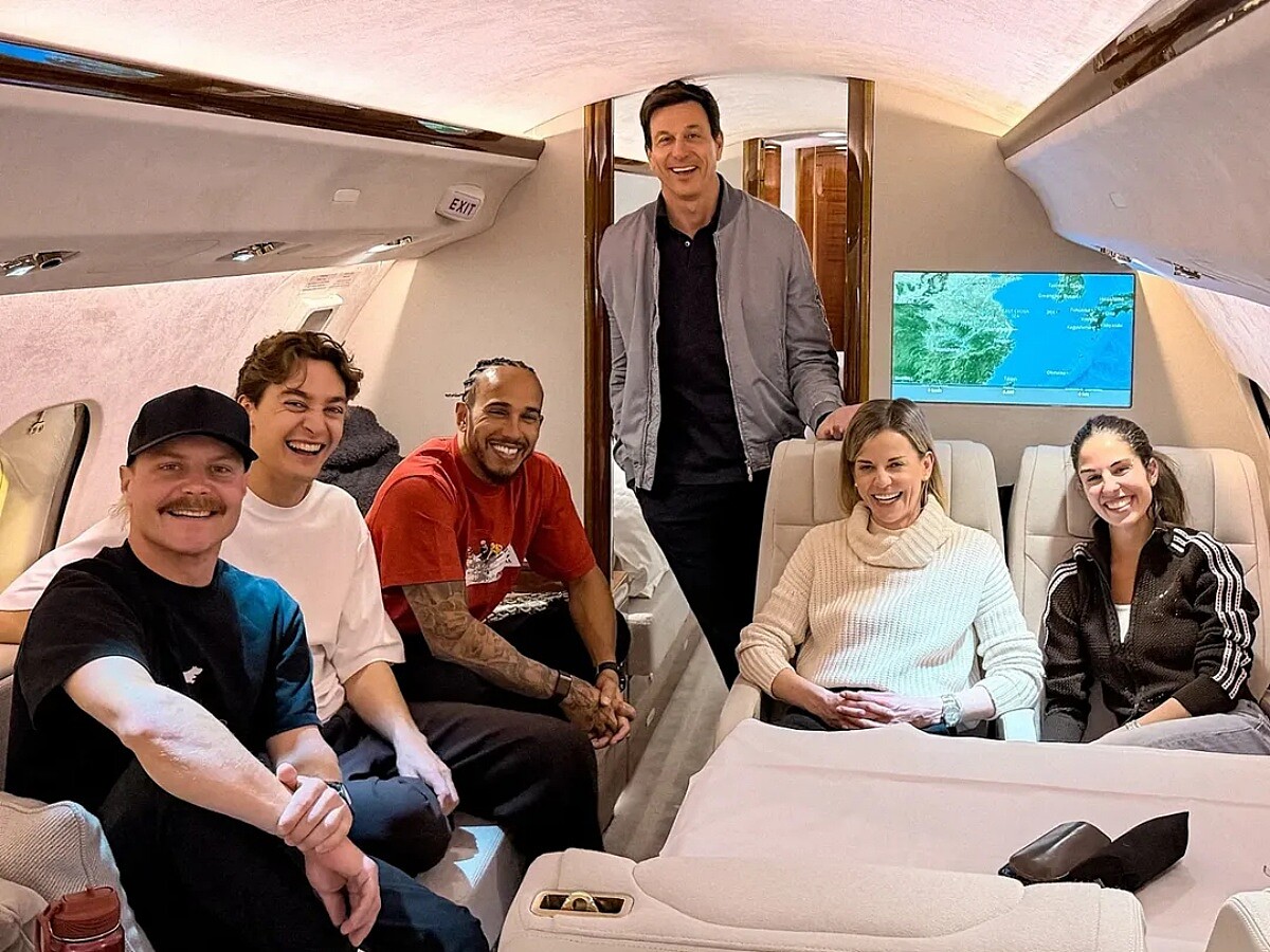 重情重義的 Toto Wolff ，不管是離隊的 Lewis Hamilton 或 Valtteri Bottas，一日賓士人，終身賓士人。