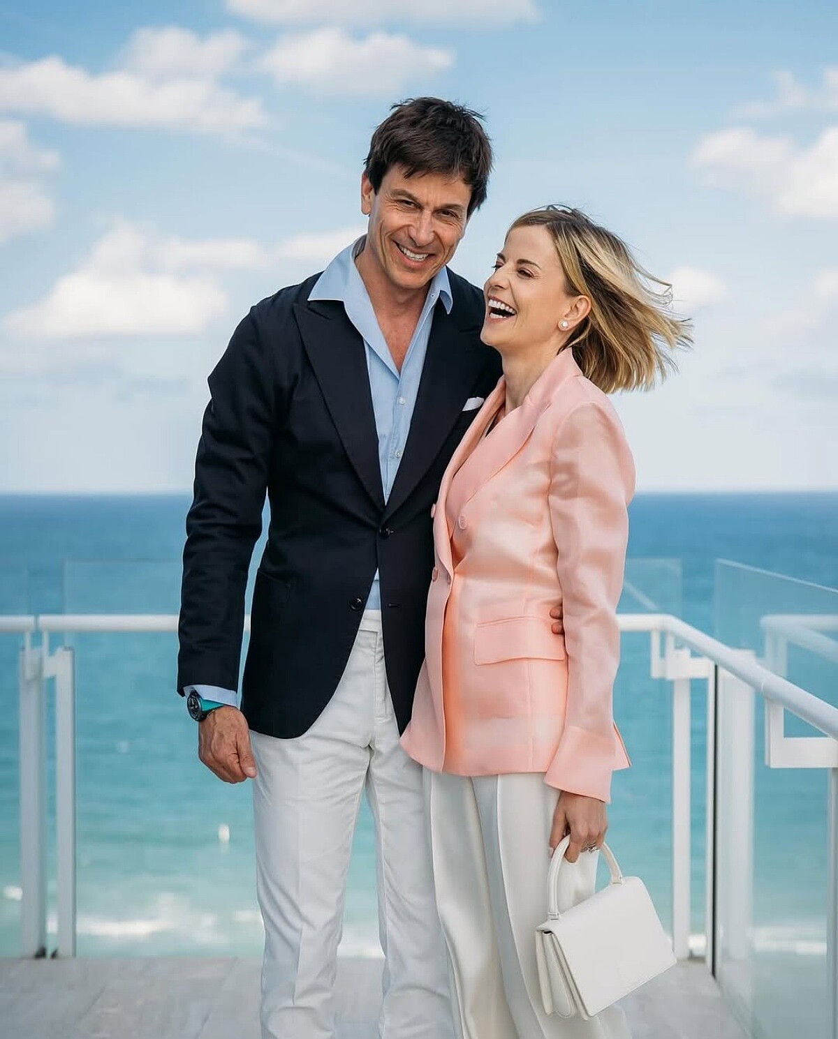 Toto Wolff 和 Susie 因賽車意外開始了愛情。