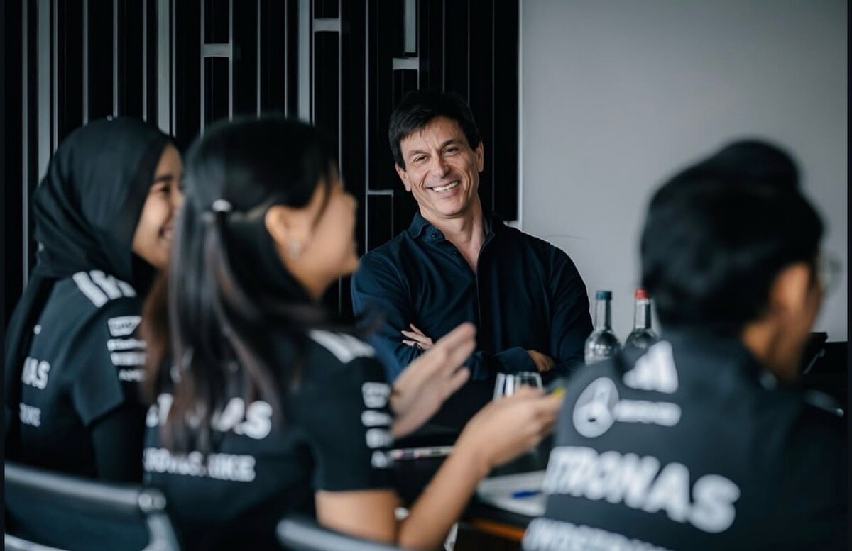 對 Toto Wolff 而言，車隊2500人，每一個員工都和車手同樣重要。 