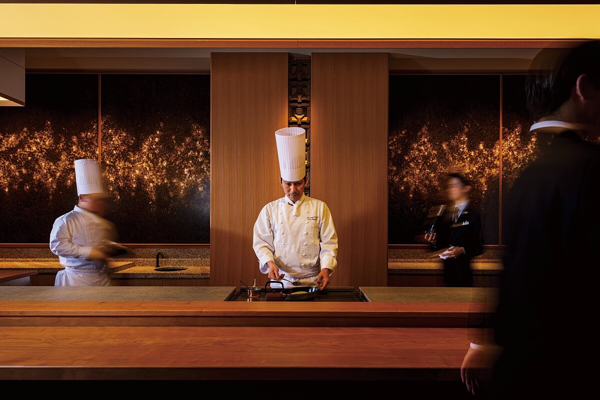 法式餐廳「REN」。法式餐廳「REN」採板前座位。