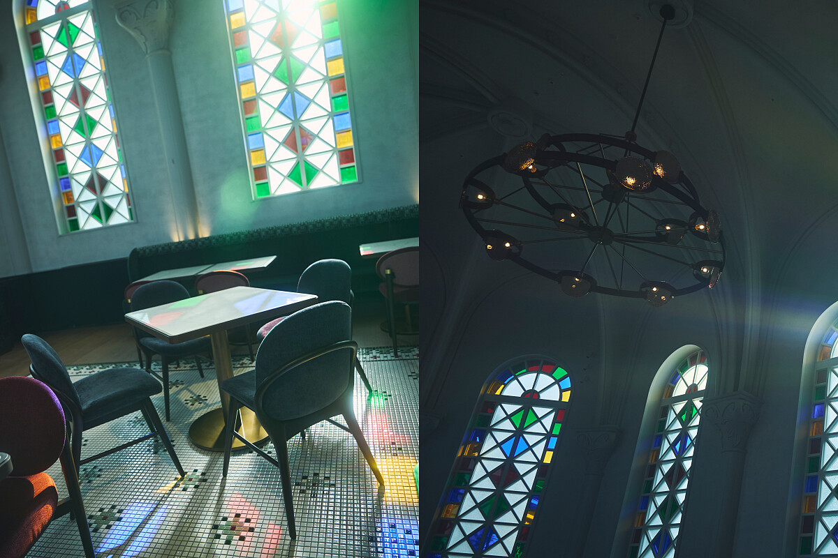彩色玻璃窗、拱形結構都保留，加入新設計的地板、座椅。