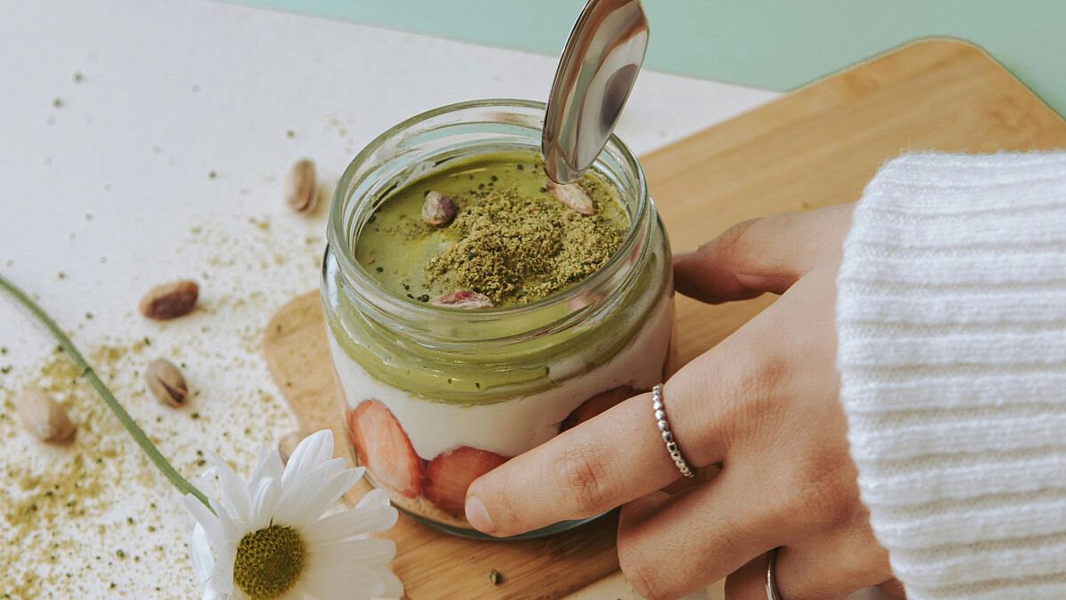 三重厚抹一口入魂！抹茶控必學「隔夜vs.溫感」燕麥杯，低卡飽腹一整天都超幸福、更能吃出透亮好氣色