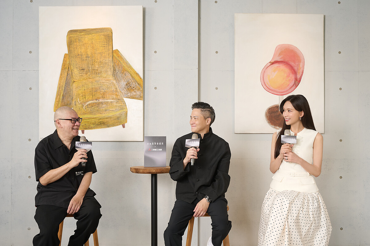 林志玲現身蔡明亮藝術空間看展