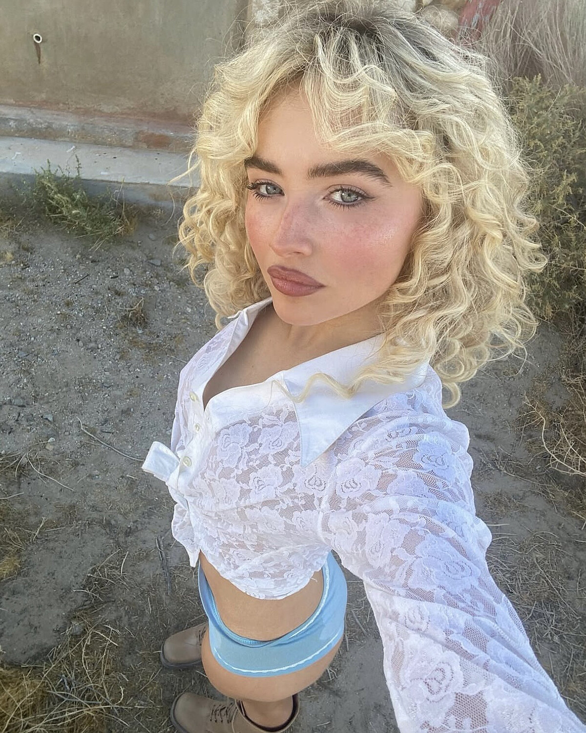 Photo/ IG @sabrinacarpenter