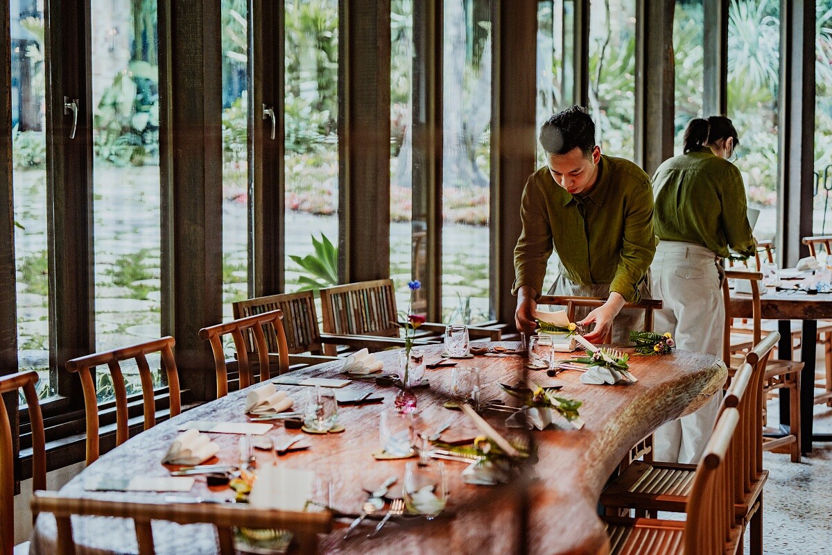 餐廳由「香色」餐廳團隊主導。