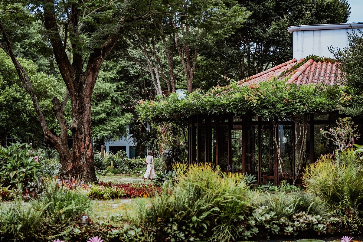 美術館附設餐廳「黎森 LiSTEN」。