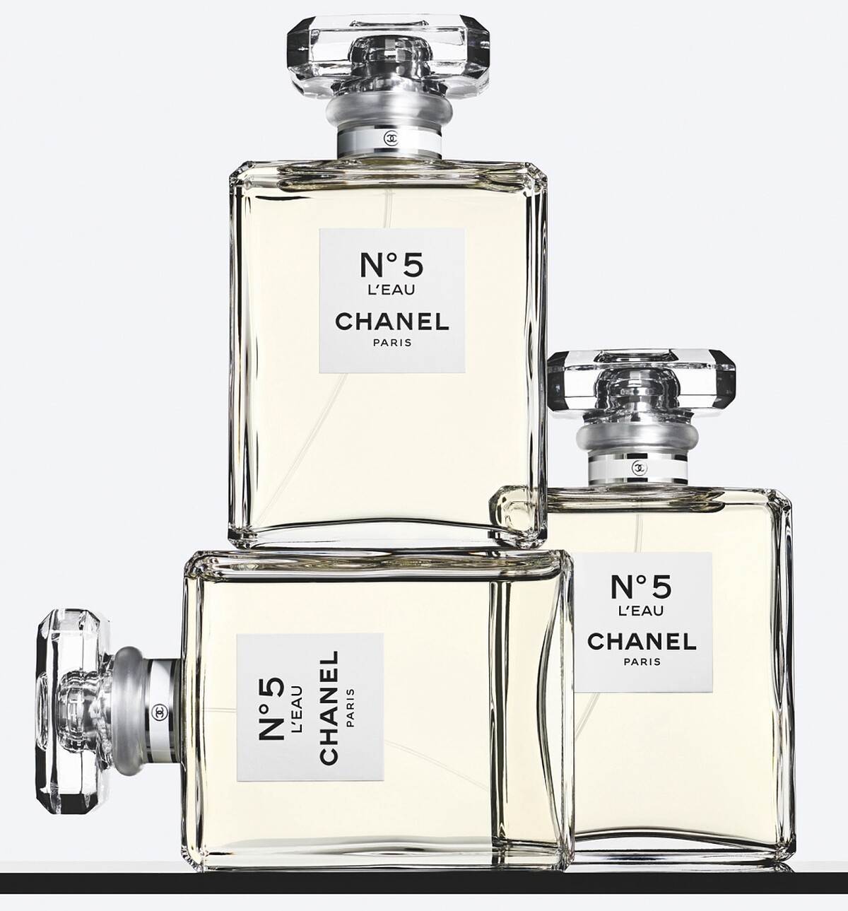CHANEL香奈兒N&deg;5 L&rsquo;EAU清新晨露淡香水50ml ，NT4,950、100ml，NT6,900
