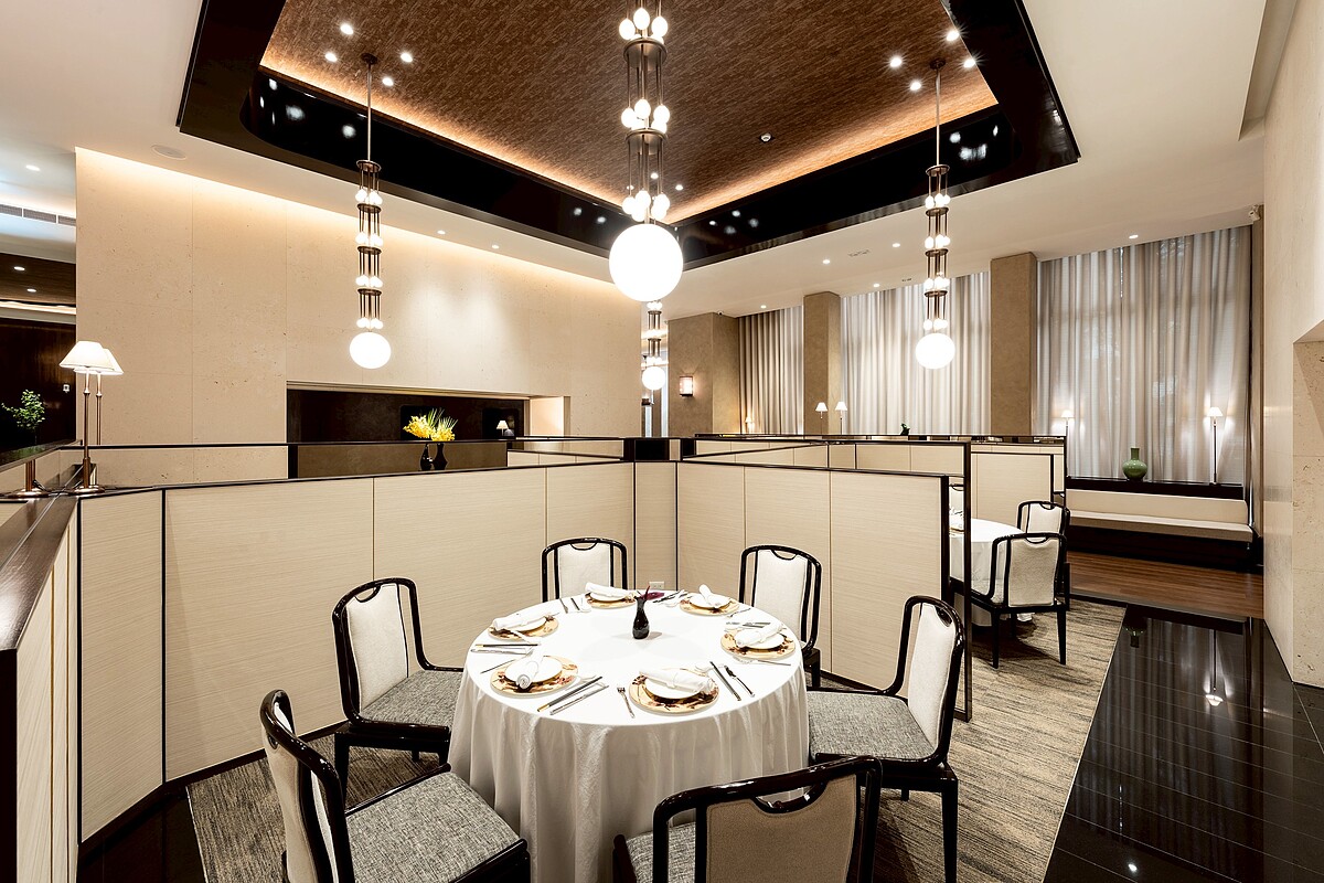 《高雄米其林指南》一星「雋 Gen」中餐廳空間。