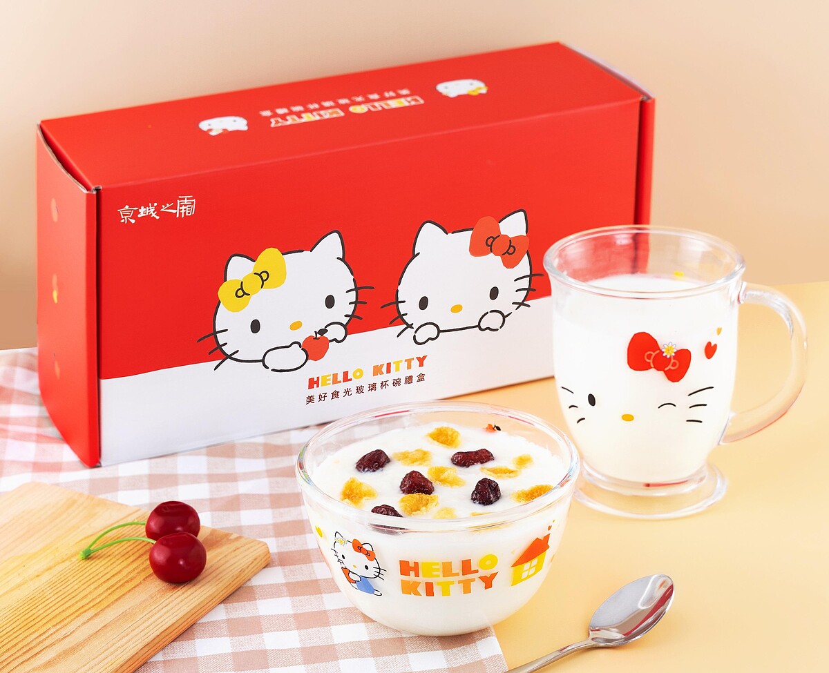 momo獨家贈品Hello Kitty美好食光玻璃杯碗禮盒
