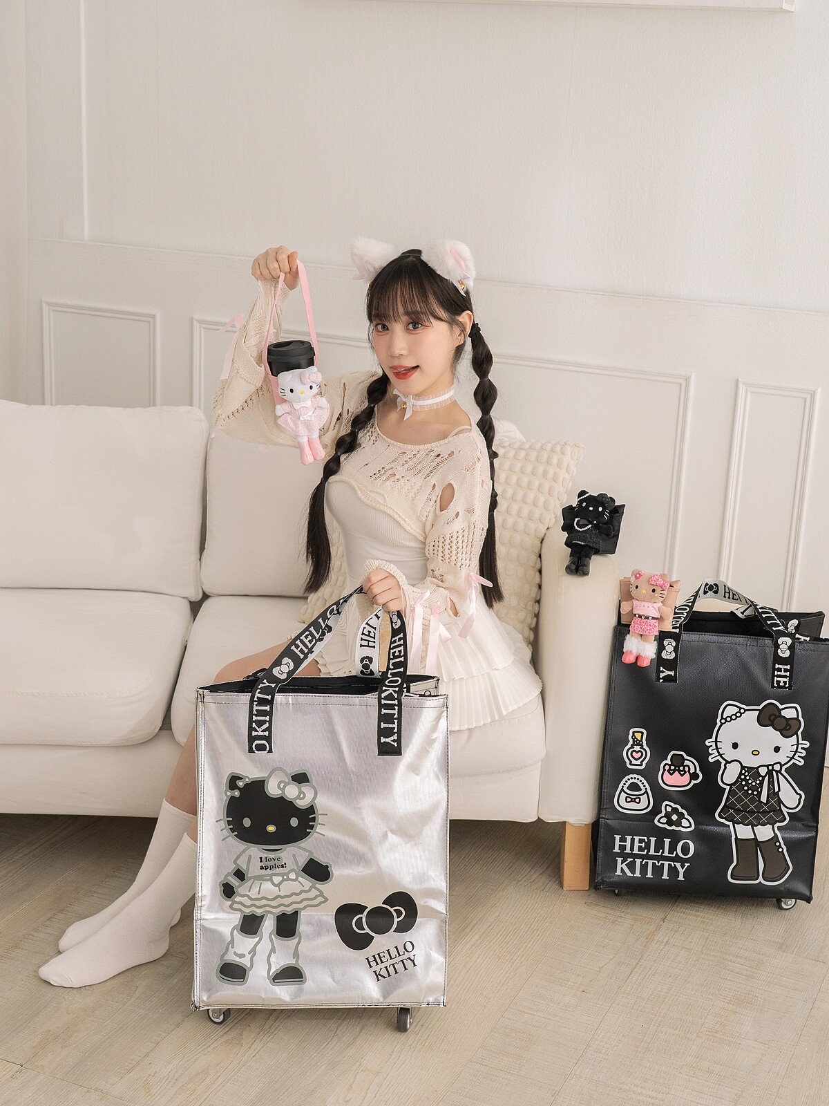 絨毛造型飲料杯套+限量滑輪購物車（圖片來源／7-11提供）