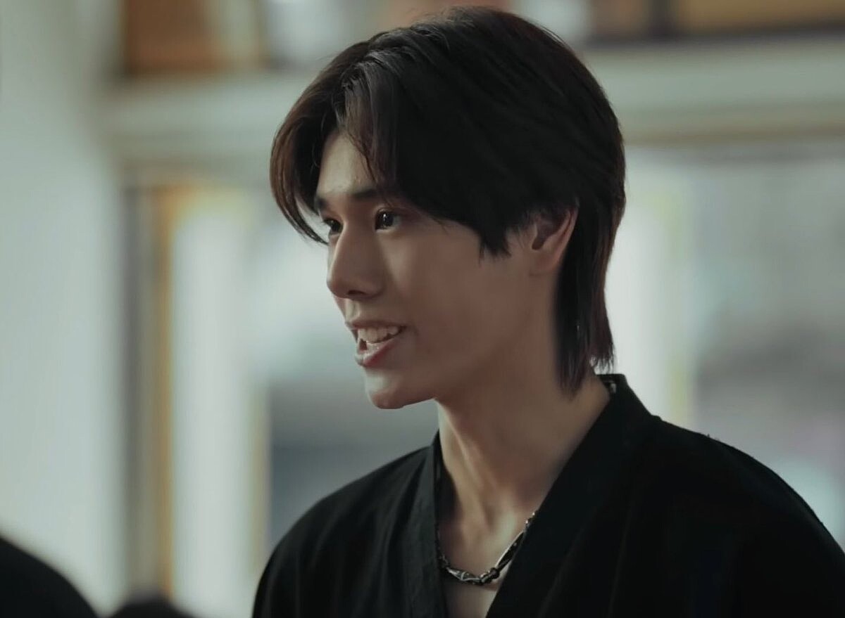 Phuwin驚喜現身《巫》