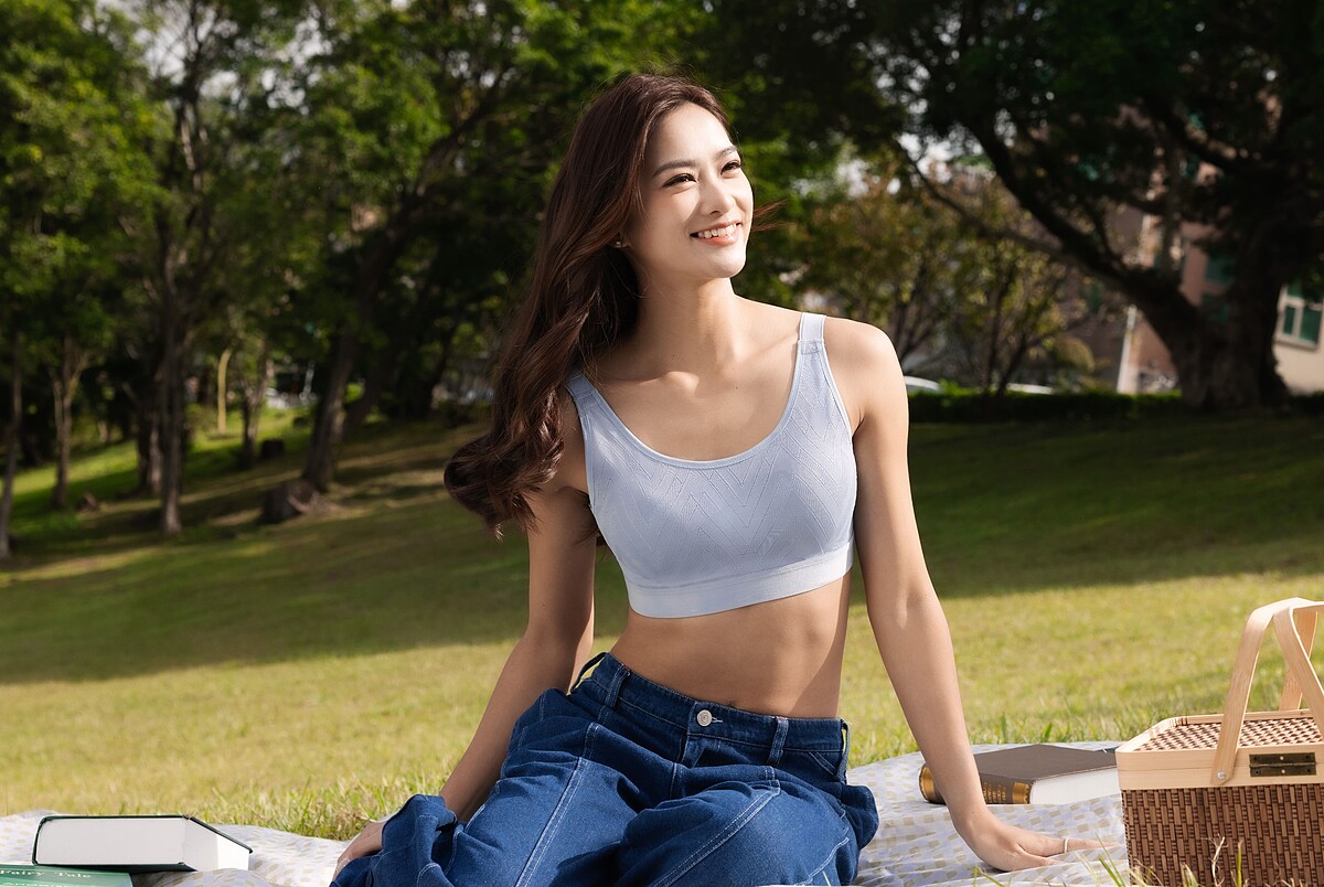 華歌爾-Wacoal Sports-城市輕運動 B-F罩杯運動內衣(靜謐藍)