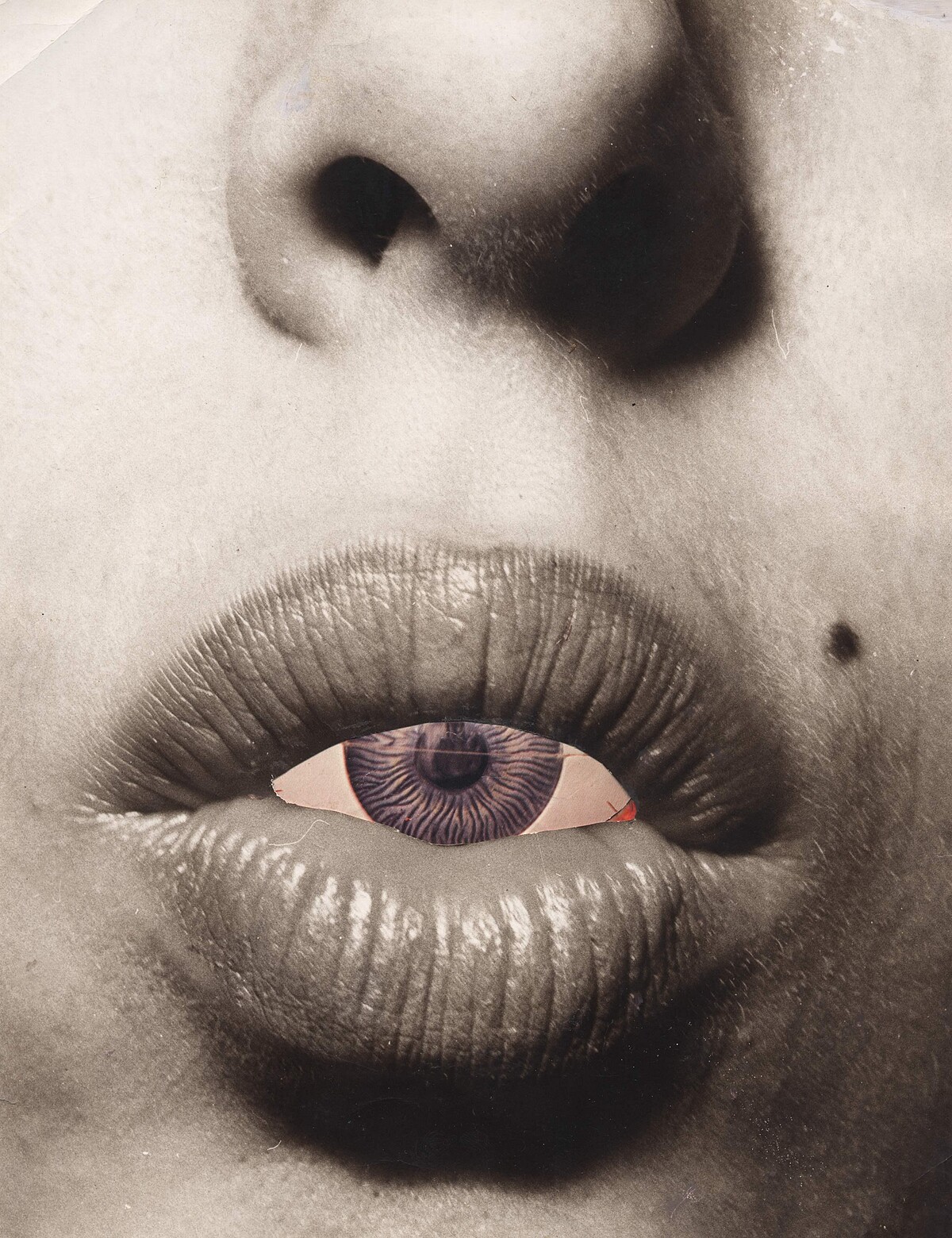 佩妮．斯林格，《我言我所見》，1973 _ 2024，藝術微噴、典藏級紙張與墨水、Hahnem&uuml;hle紙，版次：3_3+2AP，40 x 30.5 cm &copy; Penny Slinger _ VG Bild-Kunst, Bonn 2026, Courtesy of the artist Penny Slinger.