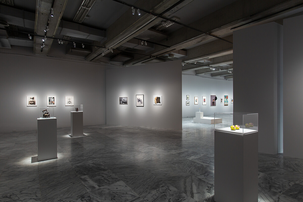 「超現實主義：對話中的世界」展場一隅，圖像由臺北市立美術館提供。