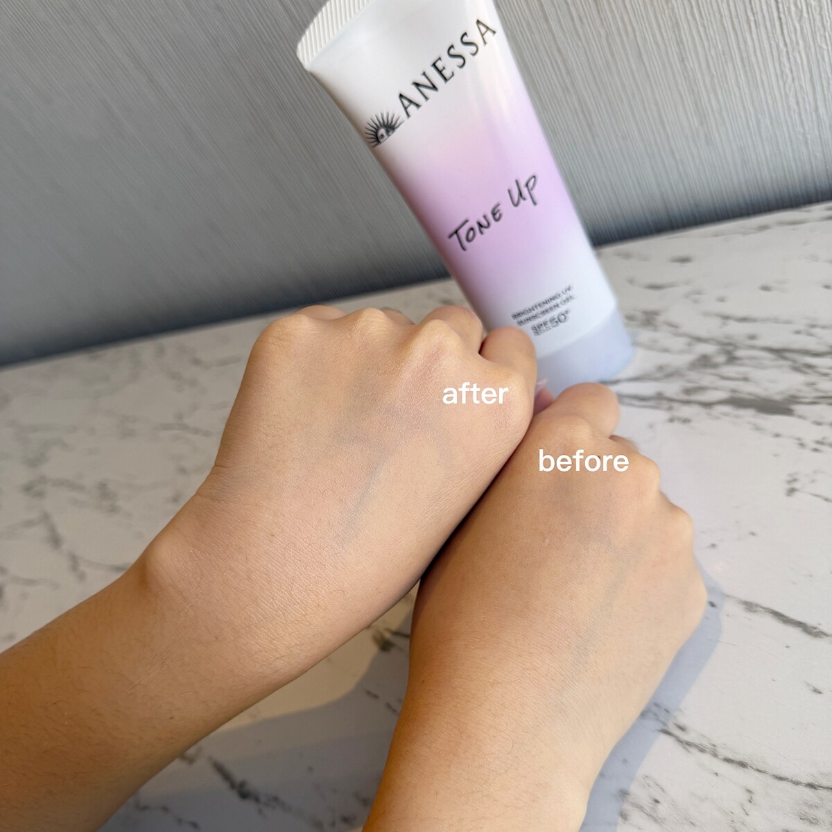 ANESSA安耐曬美肌潤色防曬水凝乳使用前、後比較。