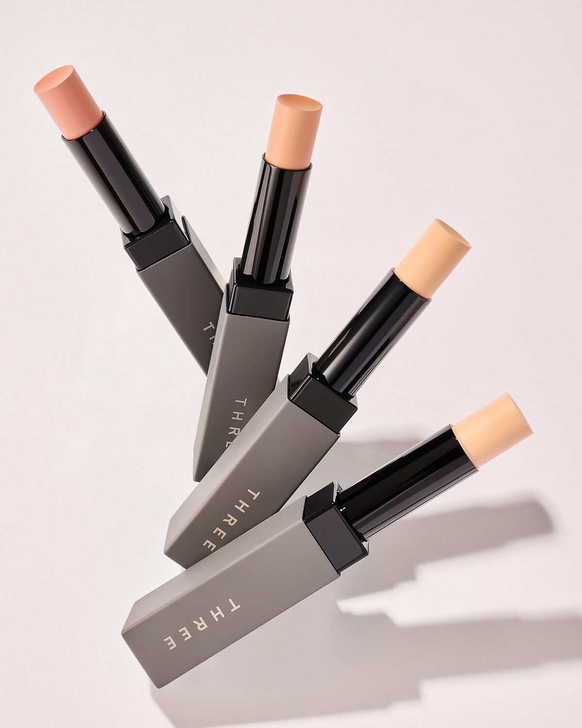 THREE 柔光無痕遮瑕膏（全4色） 2.5g / $1,350