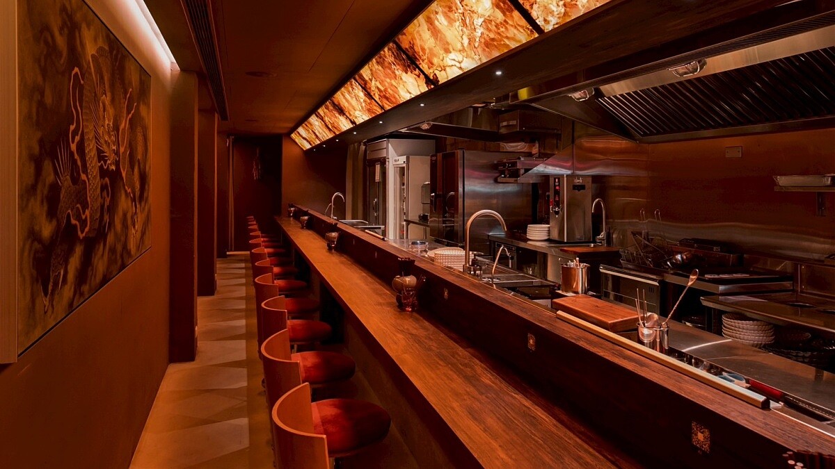 免訂位餐廳！臺北東區精緻小吃「倉廩CANG LIN」：辦桌、早餐記憶成為11道新菜，慢烤牛小排倉餅、酥炸牛筋一次上桌