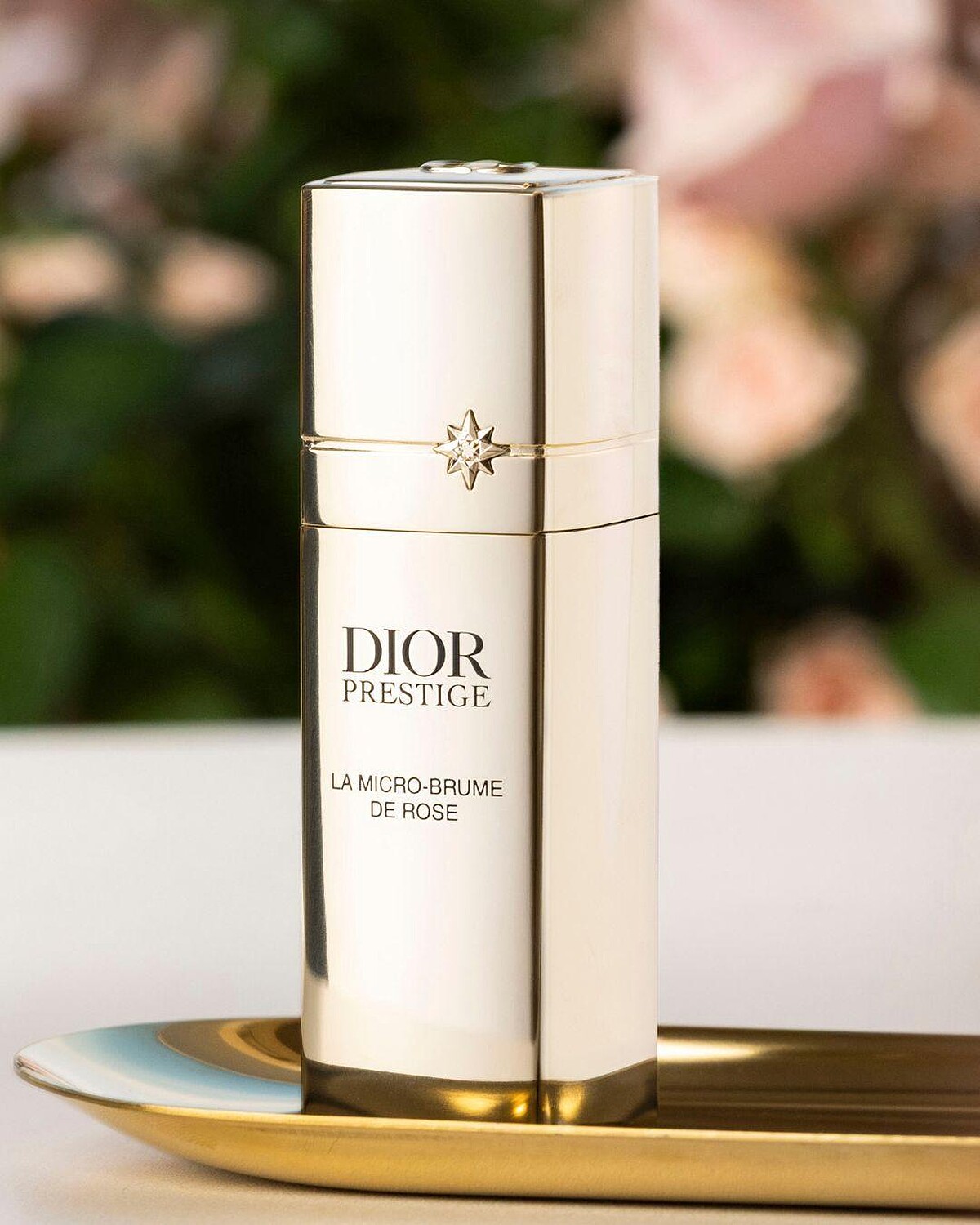 迪奧 精萃再生賦活玫瑰噴霧，25ml &times; 3 補充瓶組 NT10,000（填充瓶NT 8,500）