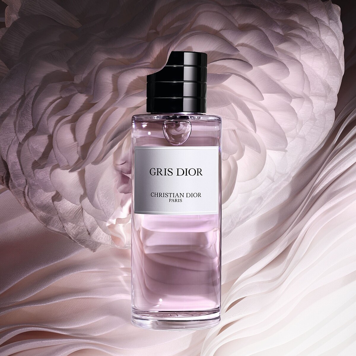 迪奧香氛世家-蒙田大道香氛50ml，NT6,800、100ml，NT11,200、200ml，NT16,600