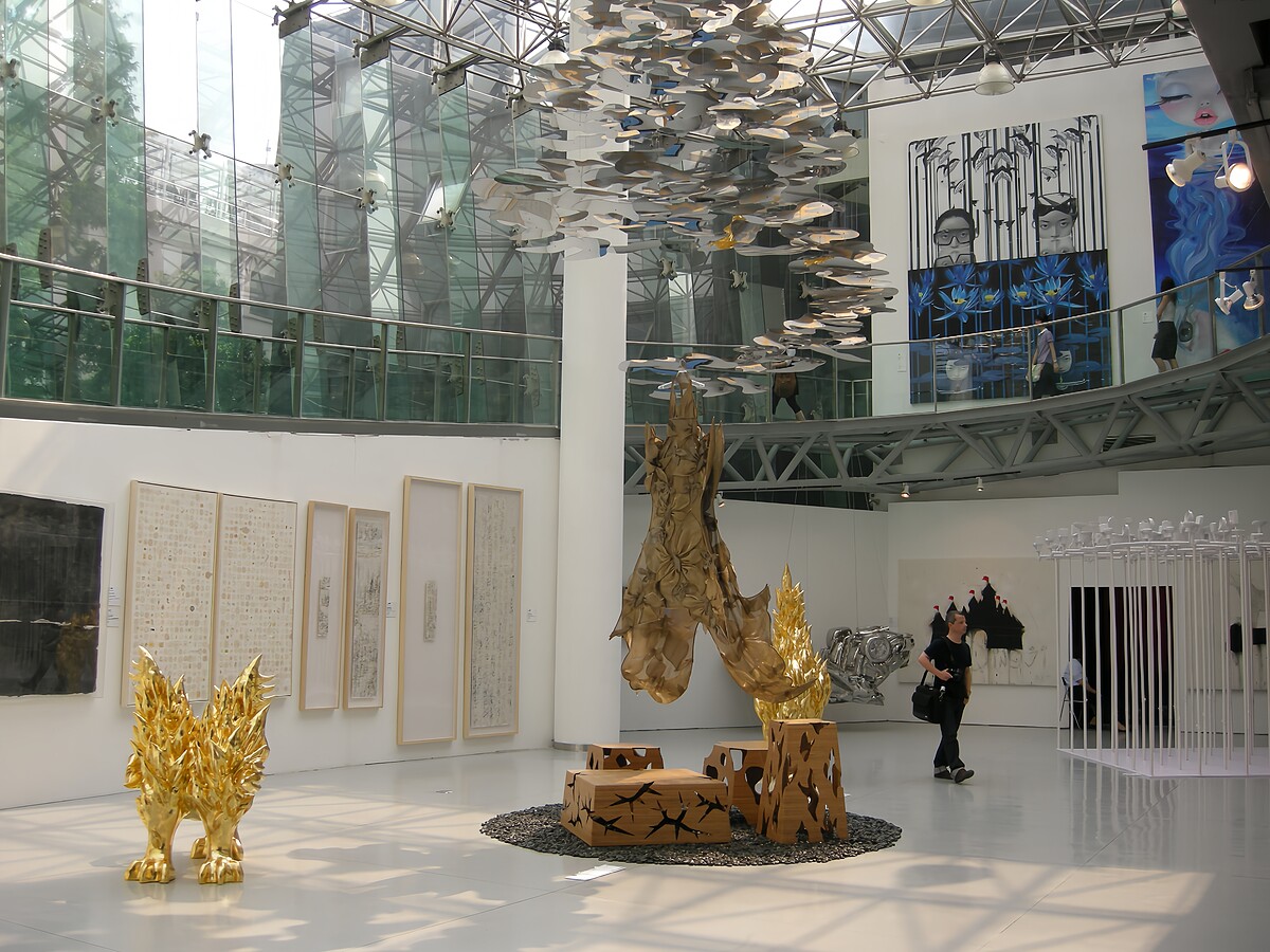 2008年在中國上海當代藝術館舉辦的 「夢蝶：上海當代藝術館文獻展 II」 。
