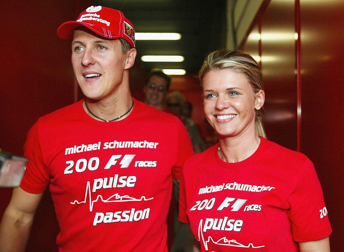 Michael Schumacher 的妻子，一直是車神最信賴的靈魂伴侶。