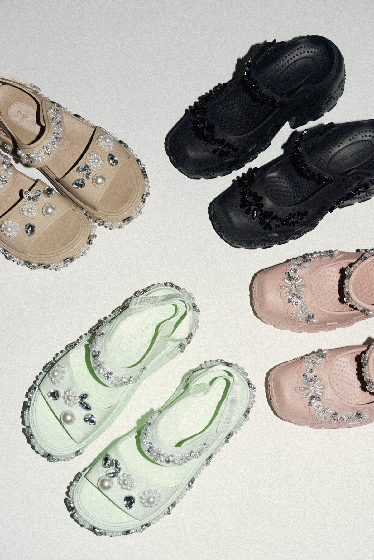 Simone Rocha x Crocs第五波聯名登場