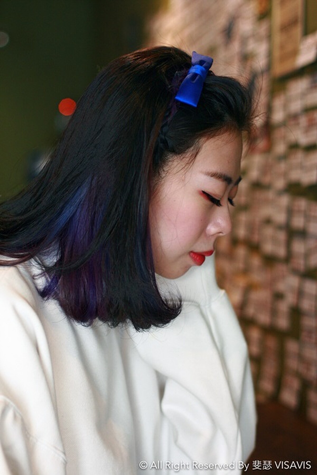 女孩側邊編髮完成