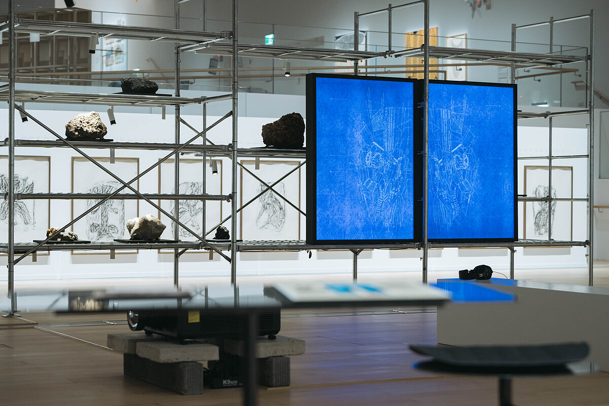 jiandyin，〈魔山：失落的金瓜石〉，2025-2026。（新北市美術館提供，攝影：林軒朗）jiandyin, Magic Mountain_ The Lost of Golden Pumpkin, 2025-2026. (Courtesy of NTCAM, Photo_ Hsuan Lang Lin)