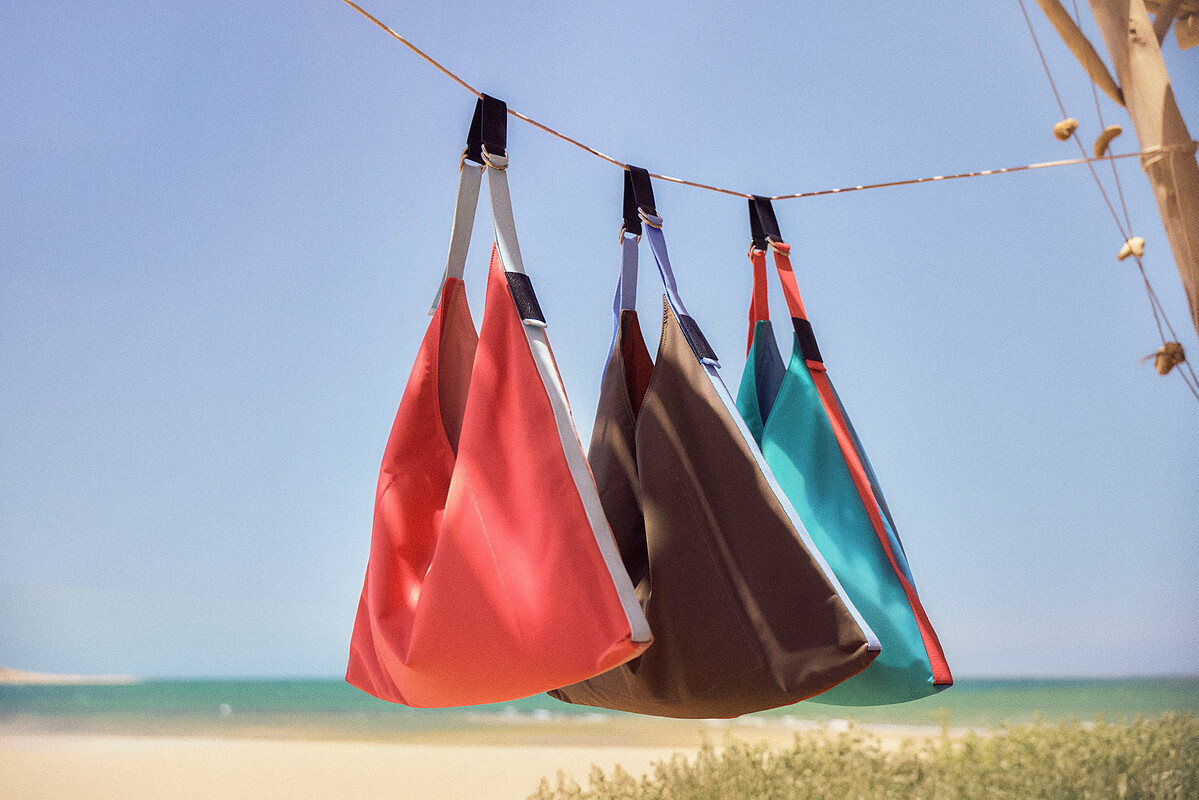 Longchamp RE-PLAY，NT$11,800。