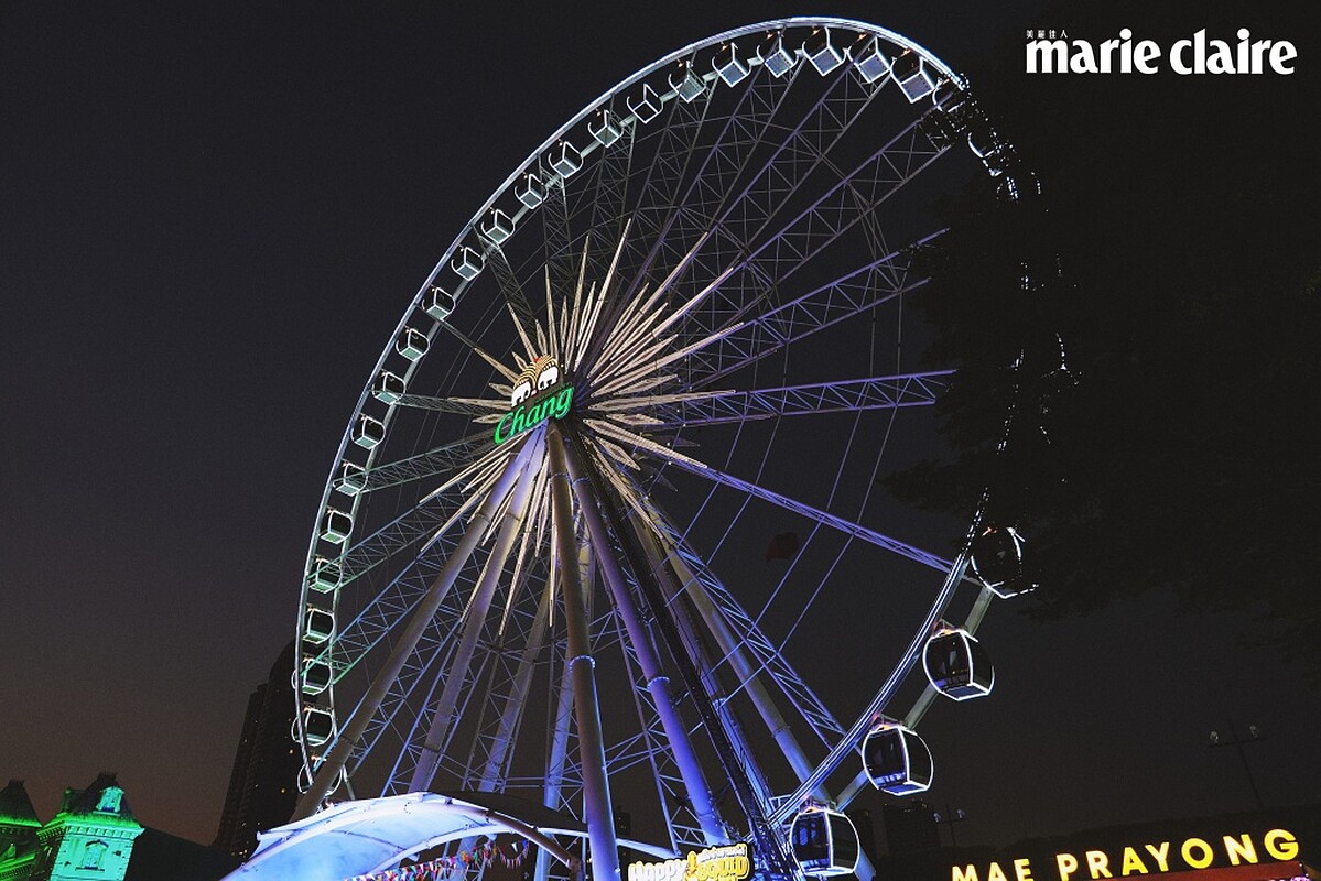 Asiatique 河濱碼頭夜市摩天輪十分浪漫壯觀
