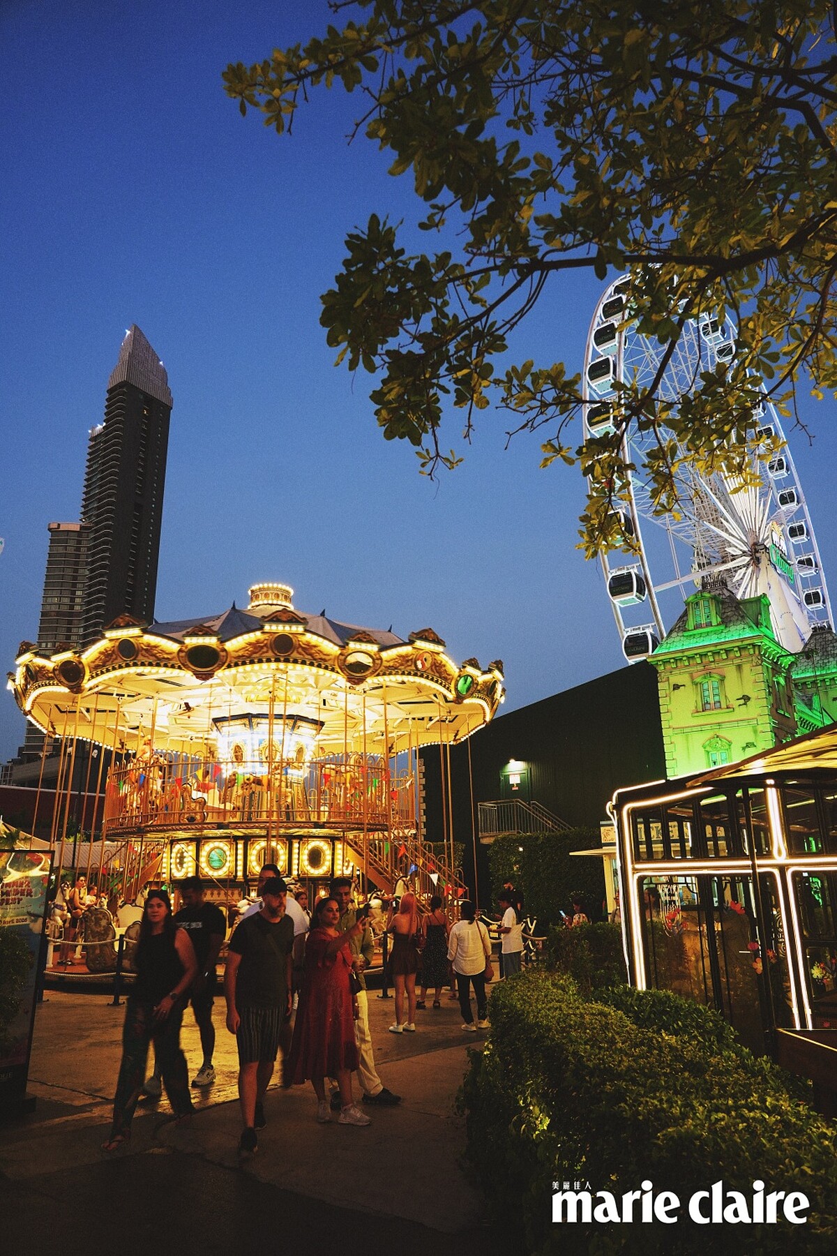Asiatique 河濱碼頭夜市有許多美麗設施