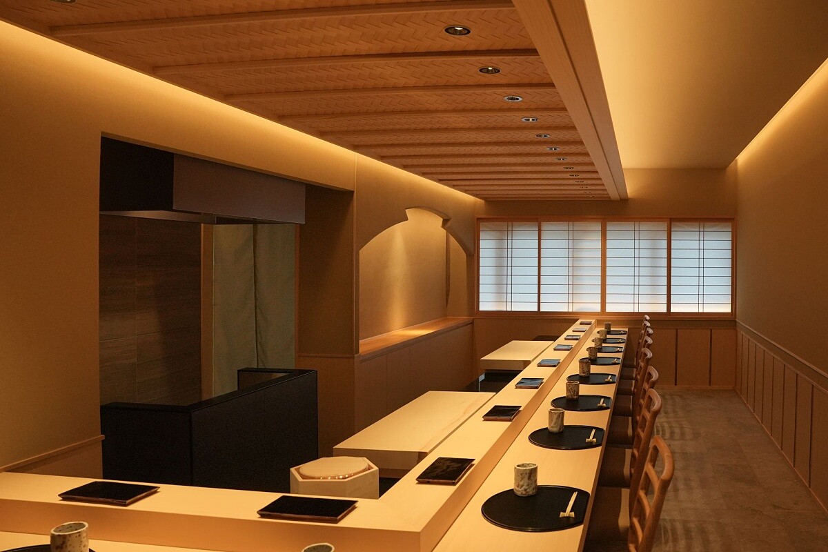 富錦樹集團旗下唯一壽司料理餐廳「鮨 金子」。