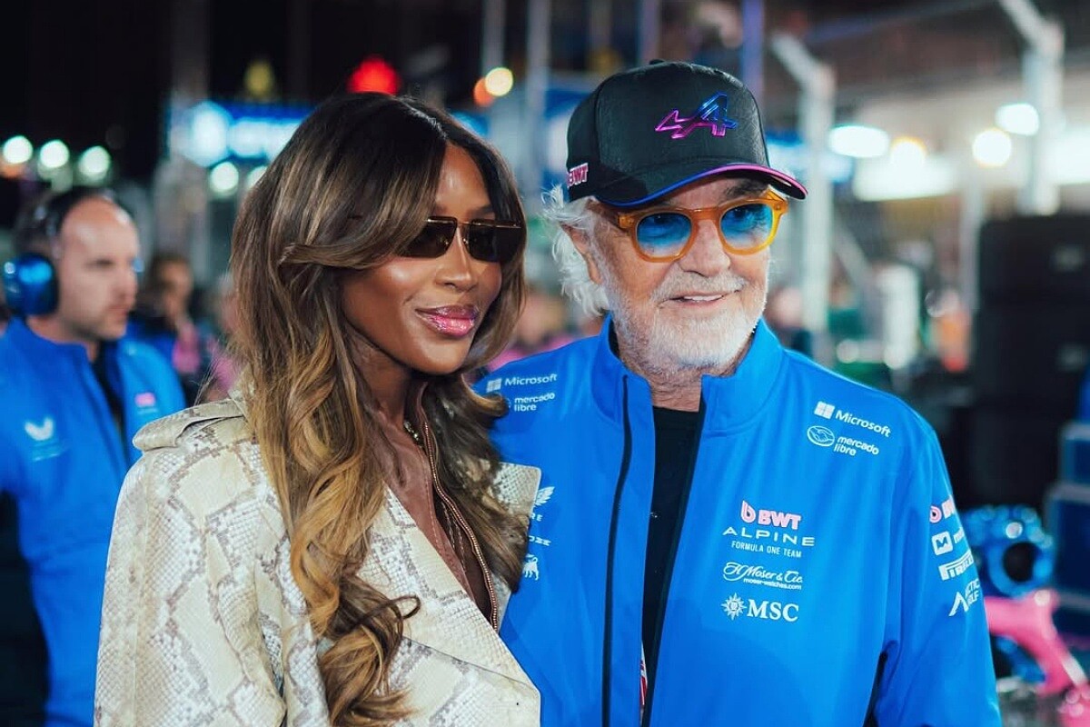 Flavio Briatore 曾和「黑珍珠」Naomi Campbell 高調談情甚至一度婚嫁,中間上法院互告,最後還是以好朋友收場。