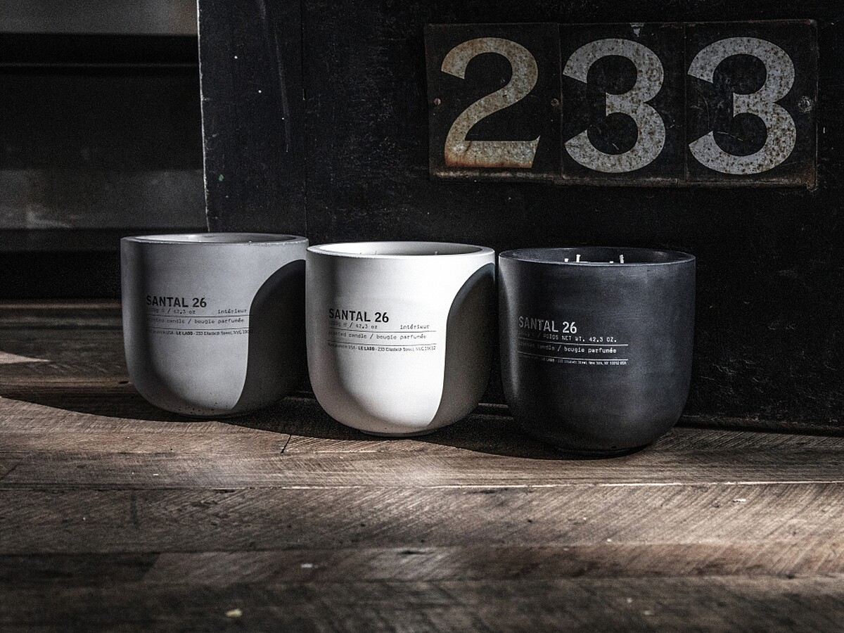Le Labo Santal 26檀香26限量黑水泥蠟燭。