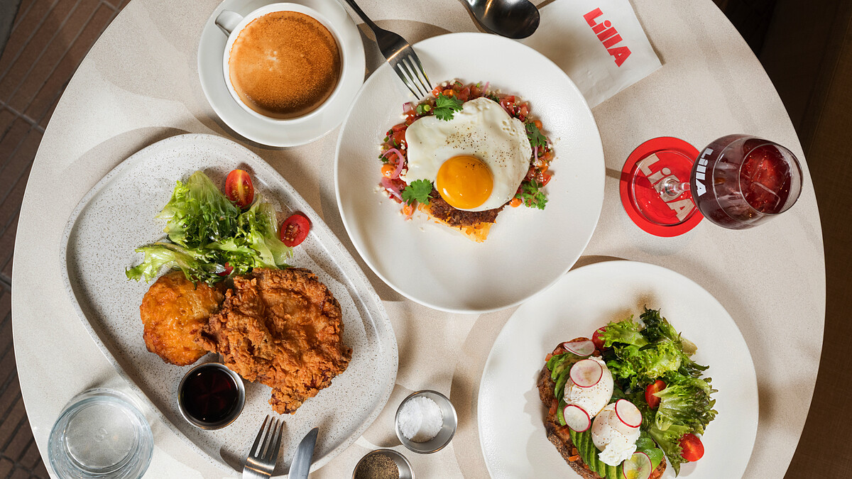 炸雞比司吉太銷魂！信義區新加州料理「LillA」打造全新早午餐菜單，7大亮點一次看
