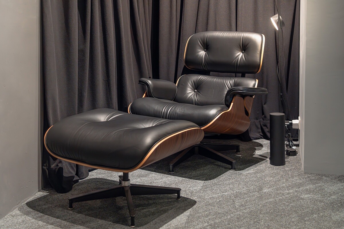 「Eames Lounge Chair」不斷進化。