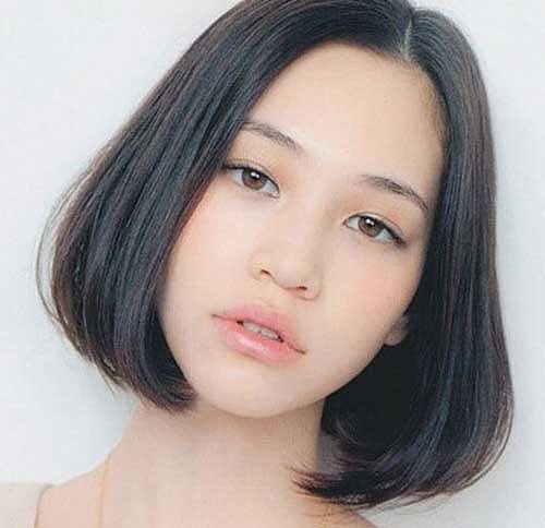 睡醒妝呆萌無辜感的眼神與唇色示範