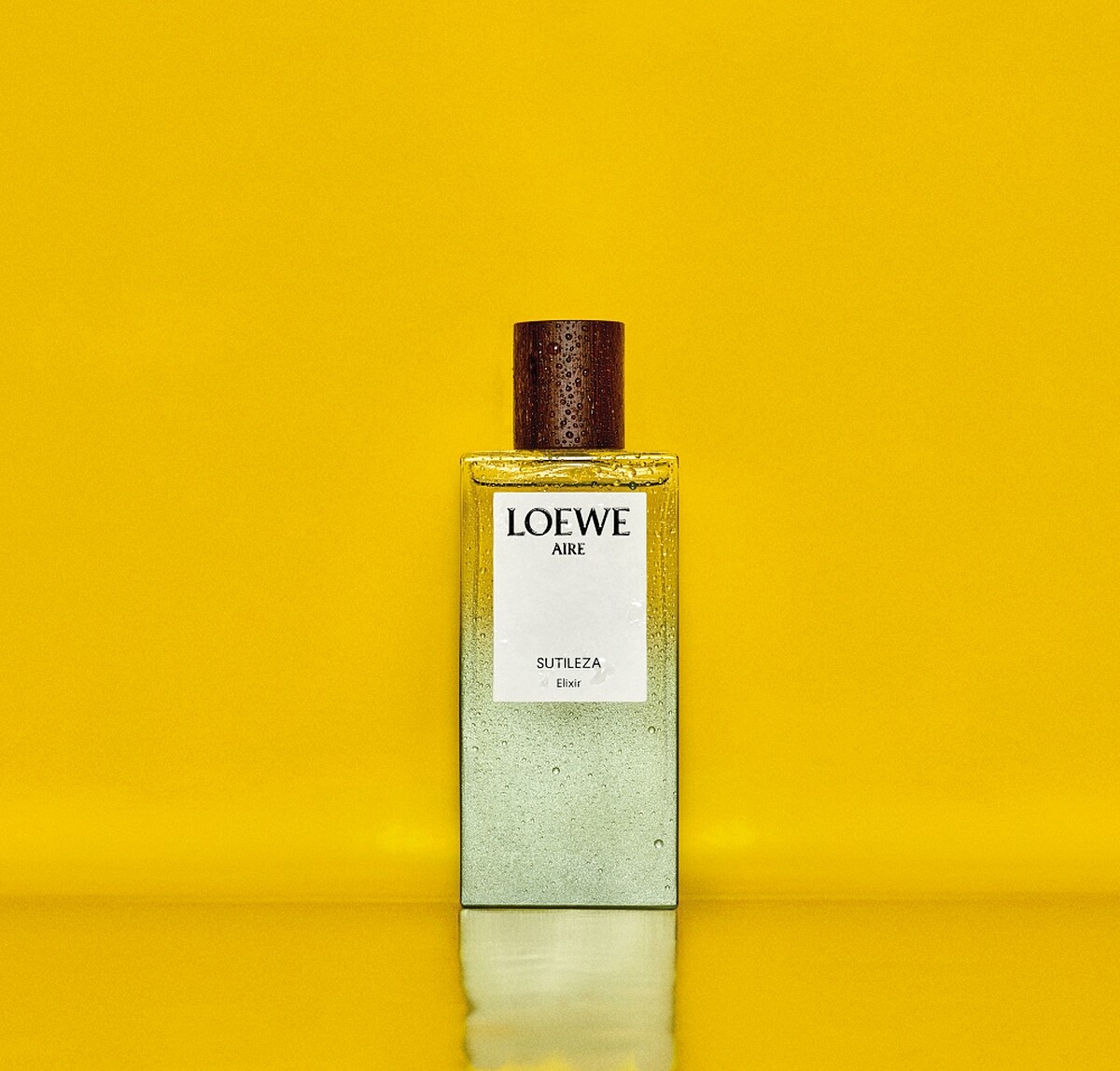 LOEWE奇蹟天光濃香精。