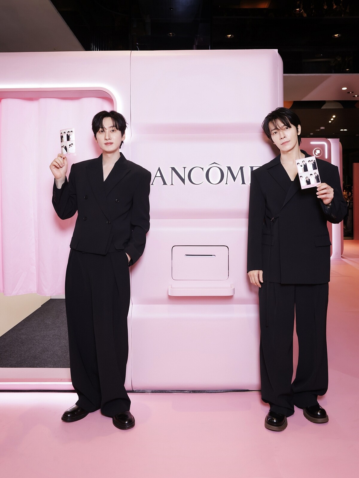 SUPER JUNIOR-D&E與LANCOME共同監製「人生四格」成為快閃店亮點。