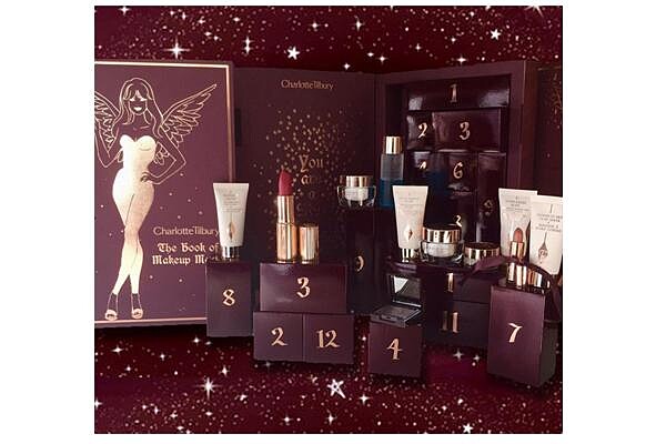Charlotte Tilbury 聖誕倒數日曆精緻包裝