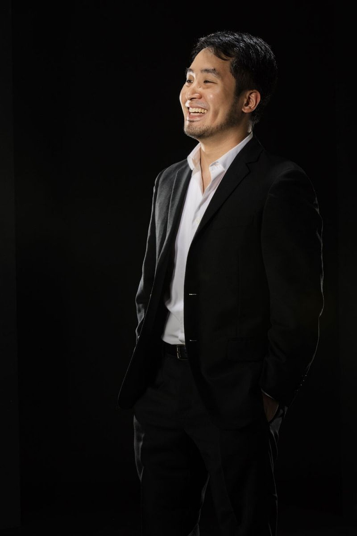導演李中