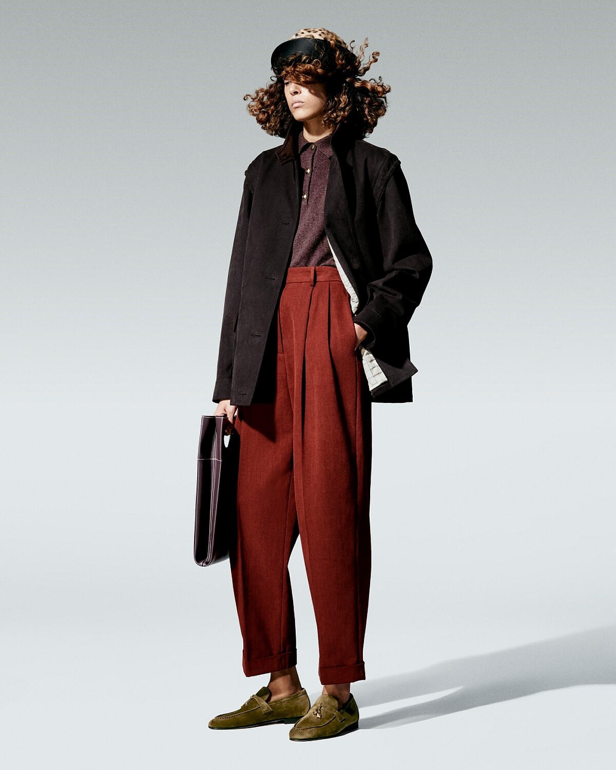 Loro Piana 重新詮釋多款經典外套。