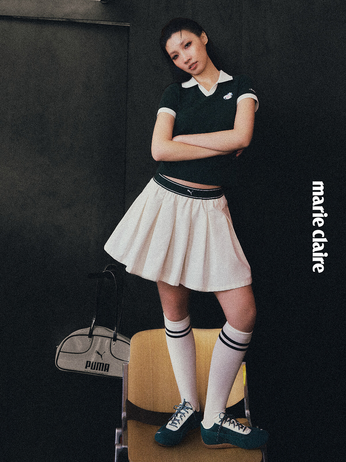 MondaySleepingClub 系列短袖 Polo 衫、MondaySleepingClub 系列百褶短裙、SpeedcatMondaySleeping Club運動鞋，all by PUMA。